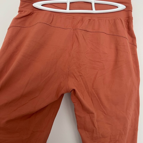 Lululemon ready to rulu jogger size 6 in colour desert sun - Picture 5 of 5
